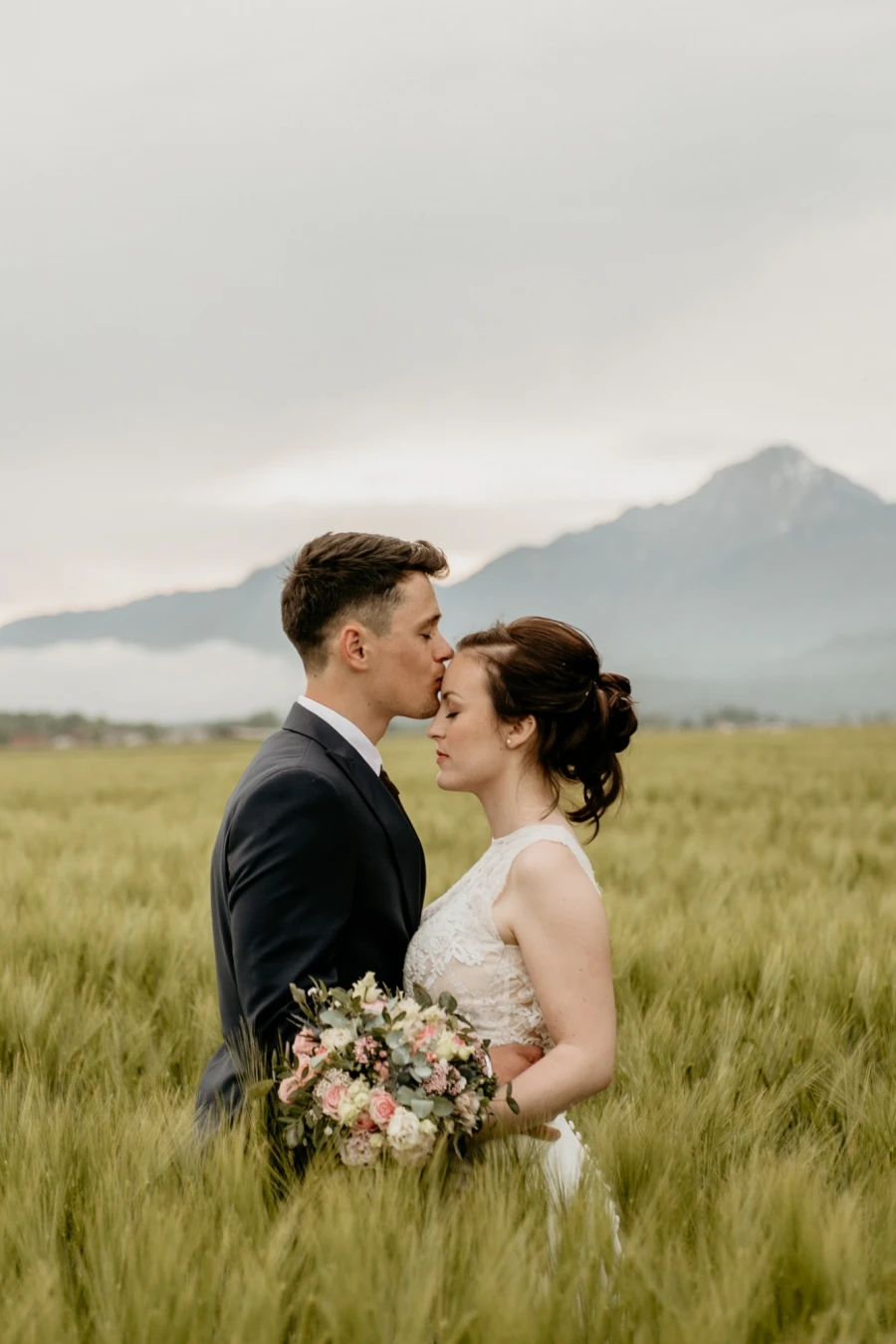 Vanja in Miha SKEDENJ porocni fotograf Vecni trenu